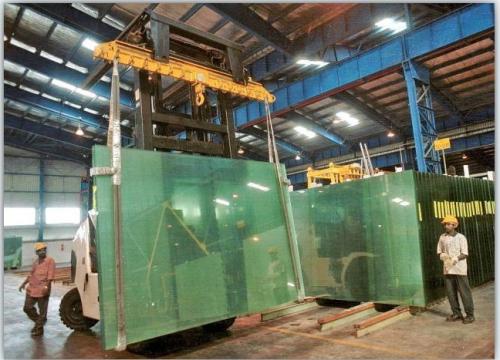 Ús dels accessoris en la indústria del vidre